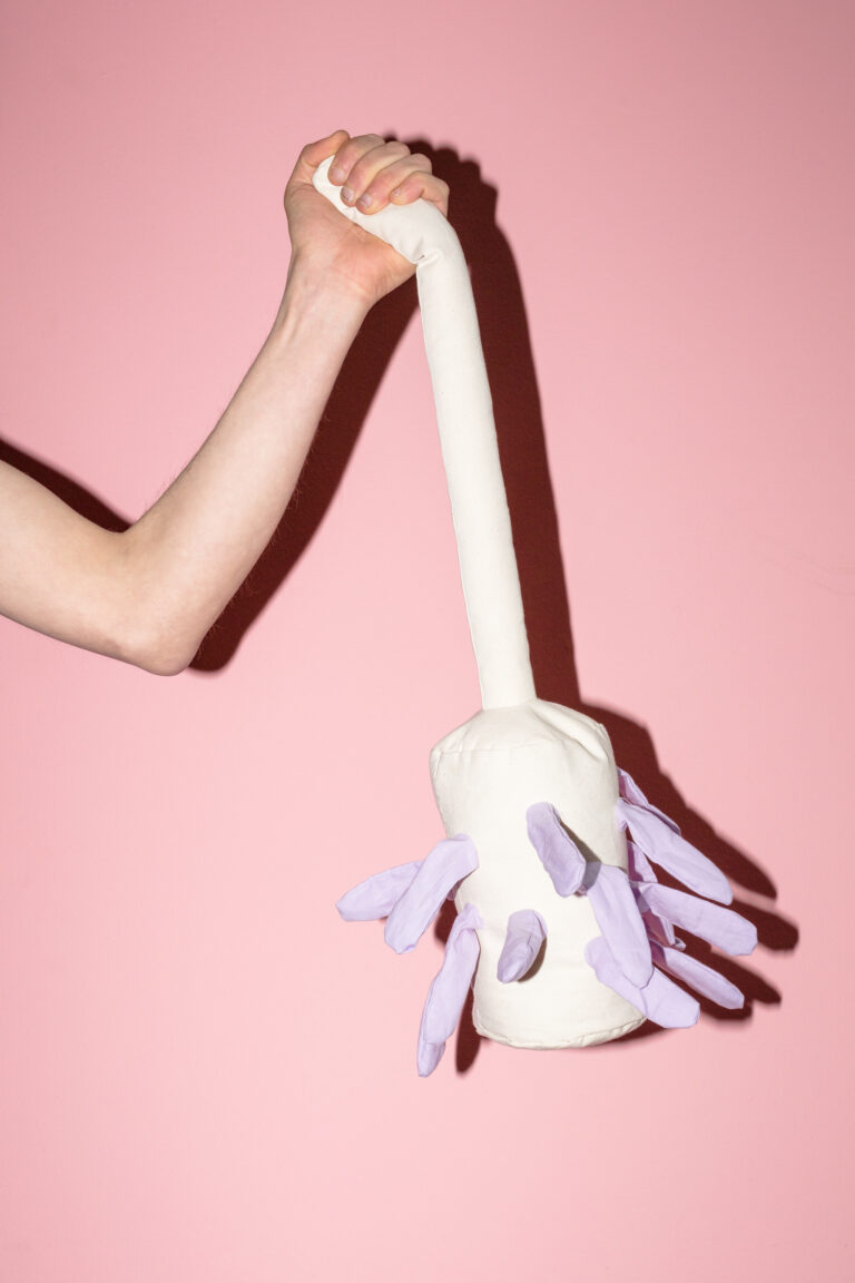 2036 Die allerbenutzbarste öffentliche Toilette von Zella-Mehlis - Alexia Fenchel